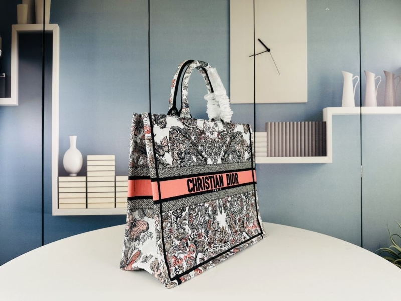 Dior Shopping Bags